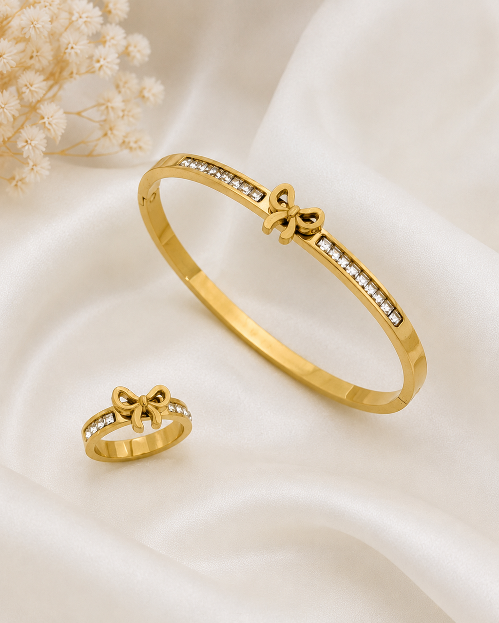Elegant Bow Design Handcuff With Ring
