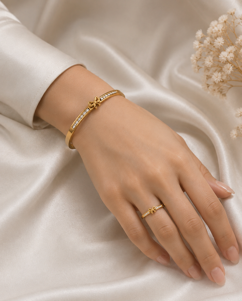 Elegant Bow Design Handcuff With Ring