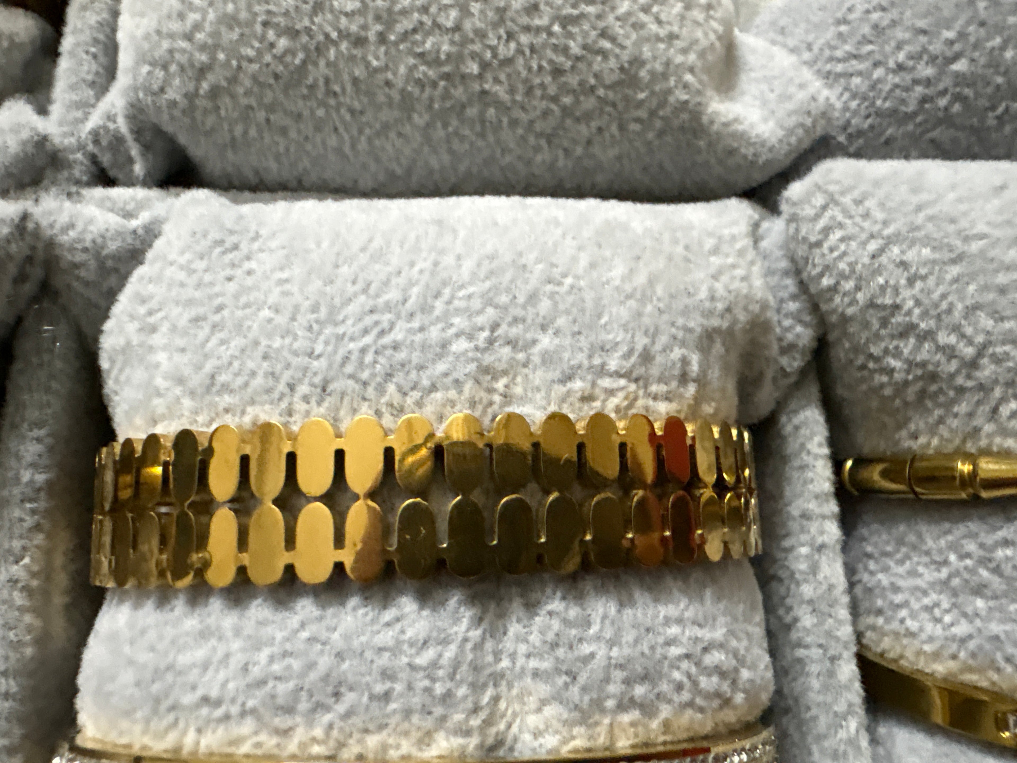 Sparkle Gold Designer Handcuff