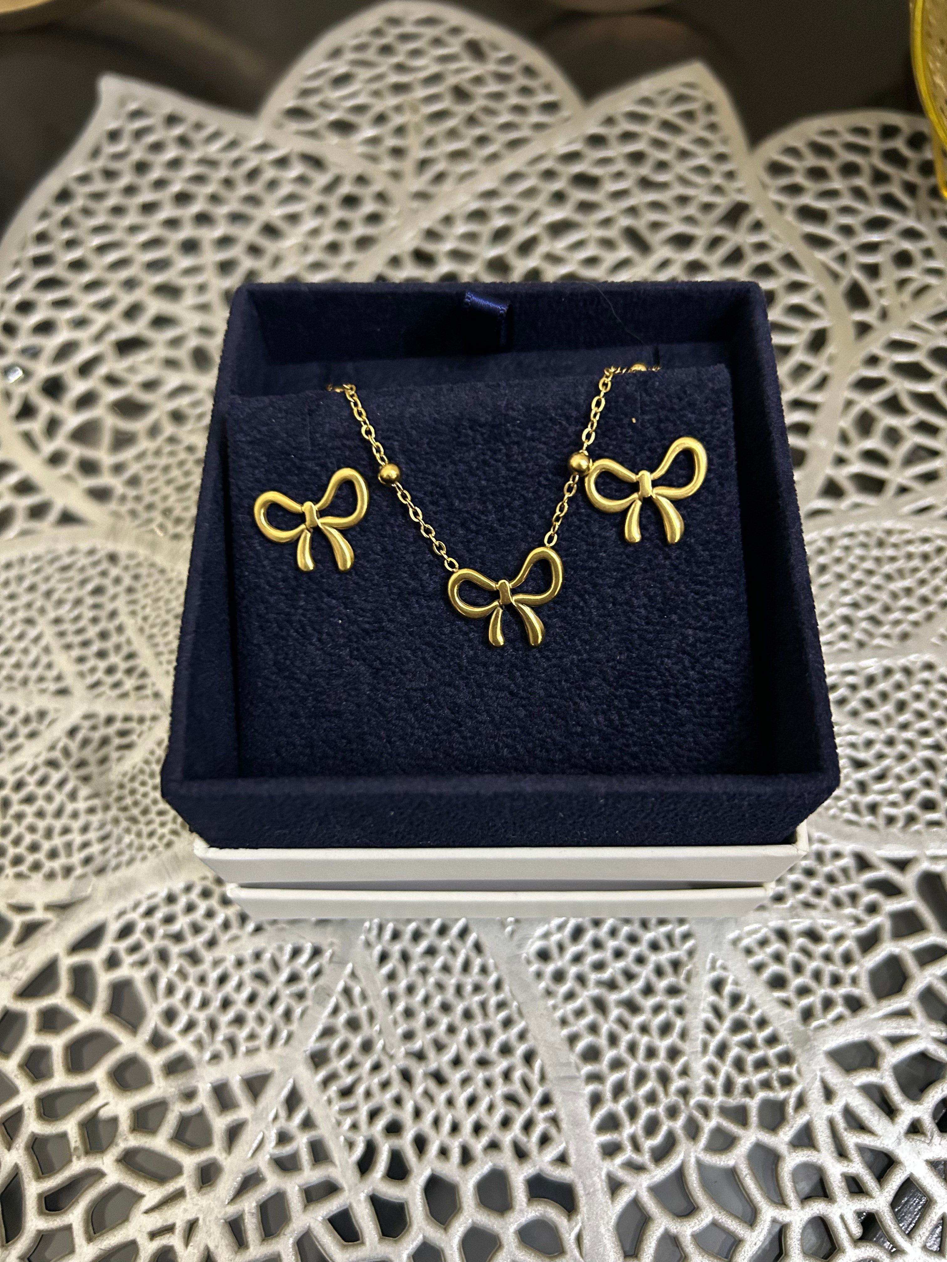 Pendant Set